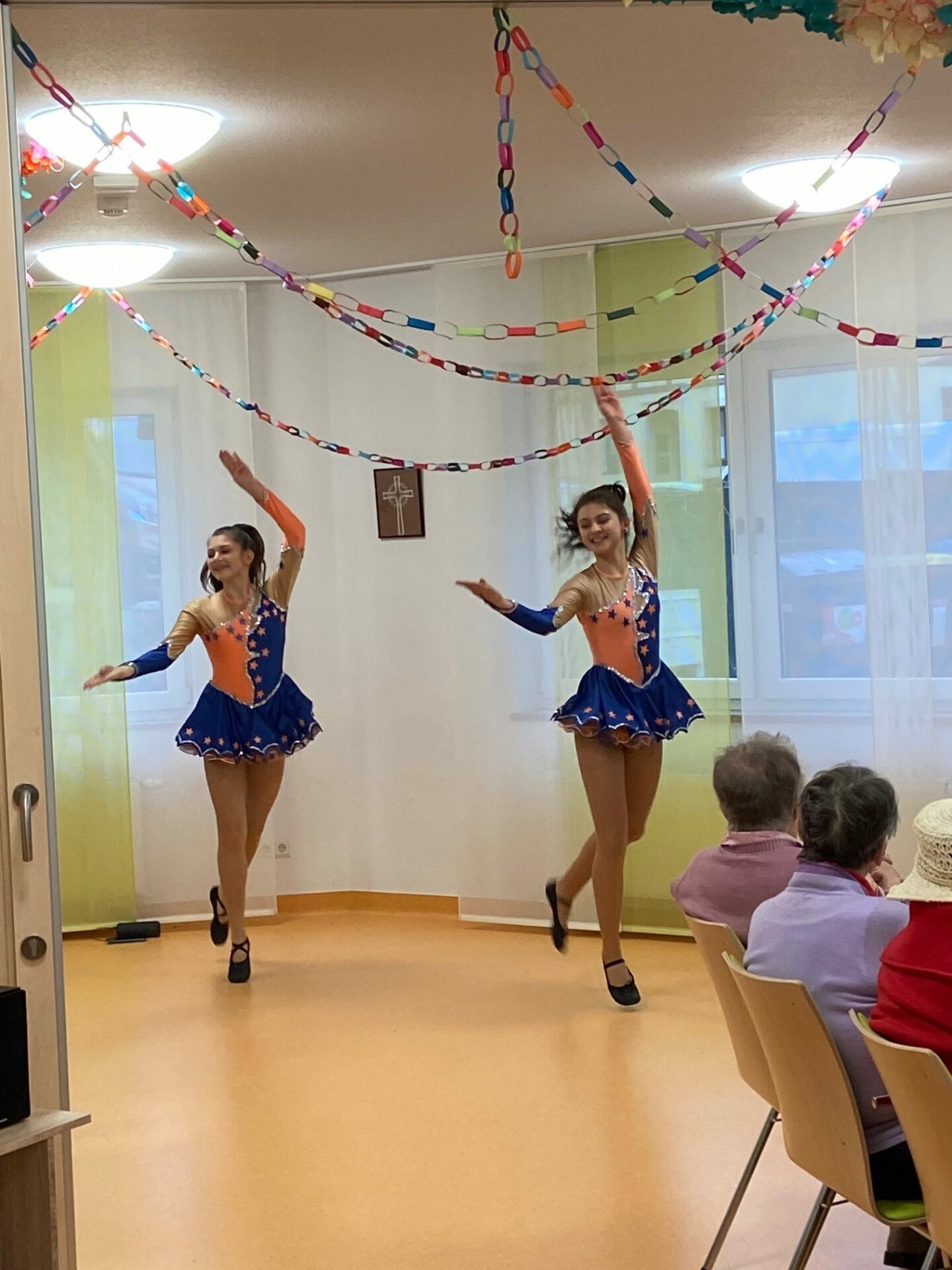 Faschingsauftritt im Seniorenheim